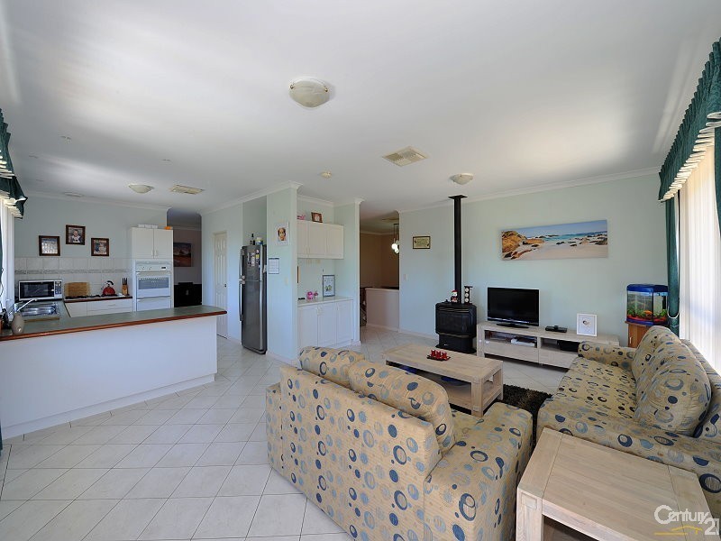 42 Perseus Road, Silver Sands WA 6210
