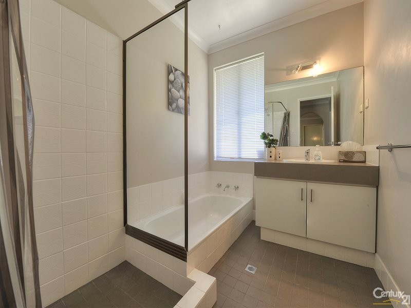 23 Collier Street, Silver Sands WA 6210