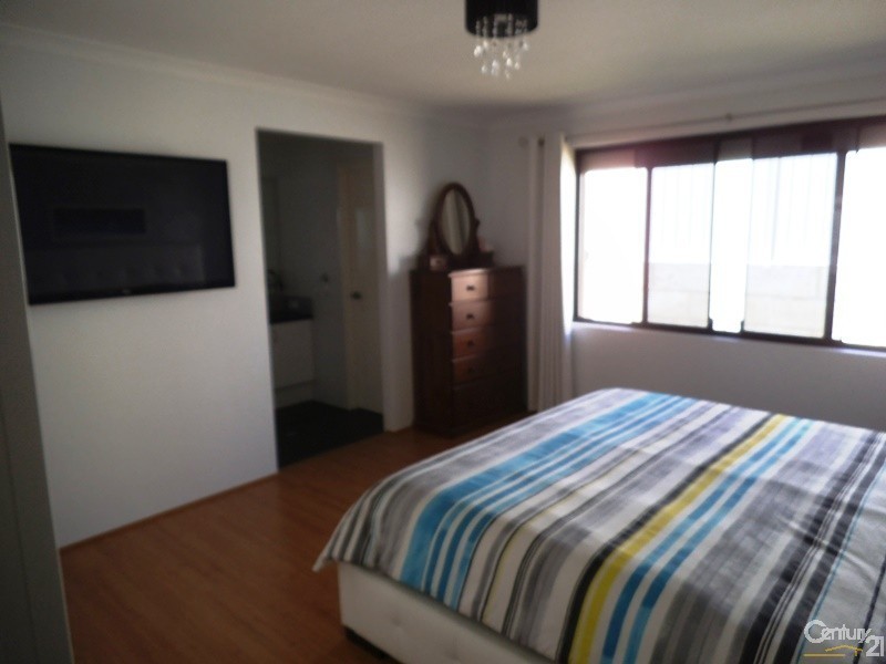 3 Highcliffe Circle, Lakelands WA 6180