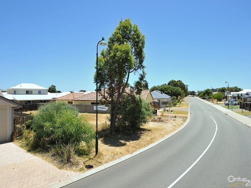 90 Hudson Drive, Dudley Park WA 6210