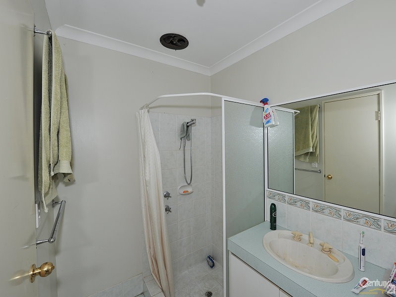 2 Kangaroo Paw Drive, Greenfields WA 6210