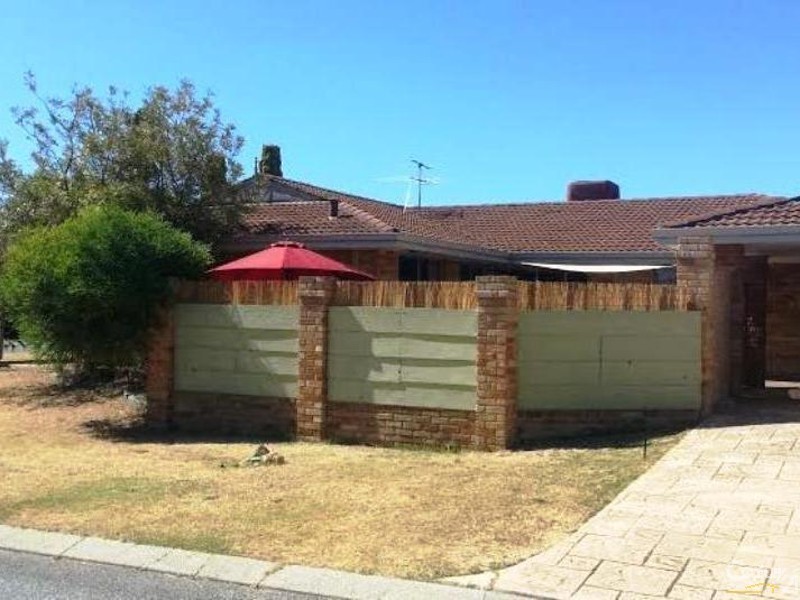 15 Fairway Crescent, Meadow Springs WA 6210