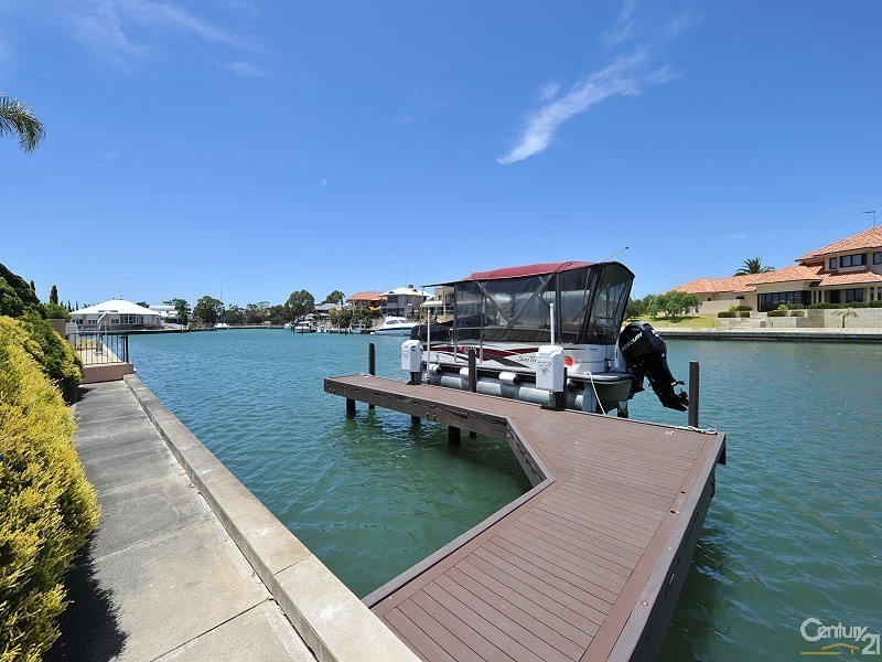 8 Reverie Mews, Halls Head WA 6210