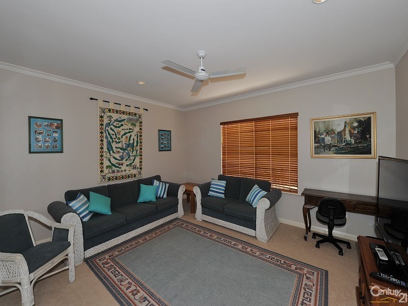 8 Reverie Mews, Halls Head WA 6210