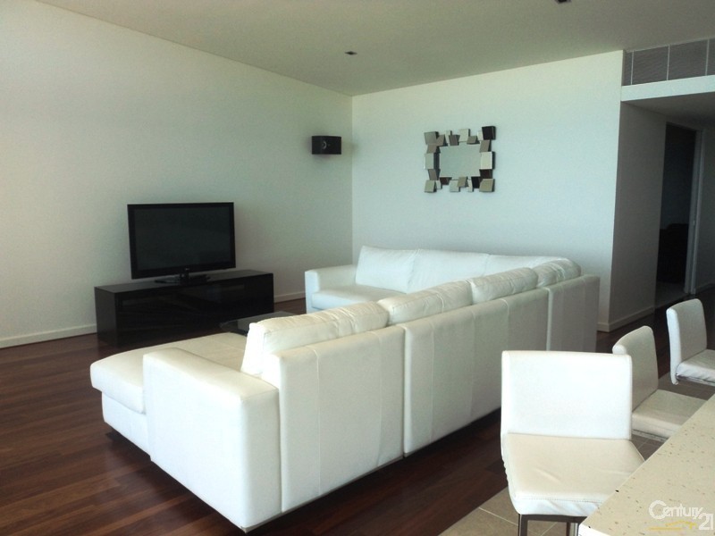 17/11 Halls Head Parade, Halls Head WA 6210