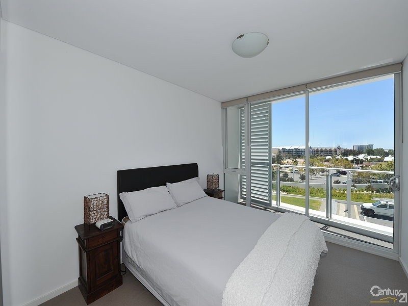 401/5 Marco Polo Drive, Mandurah WA 6210