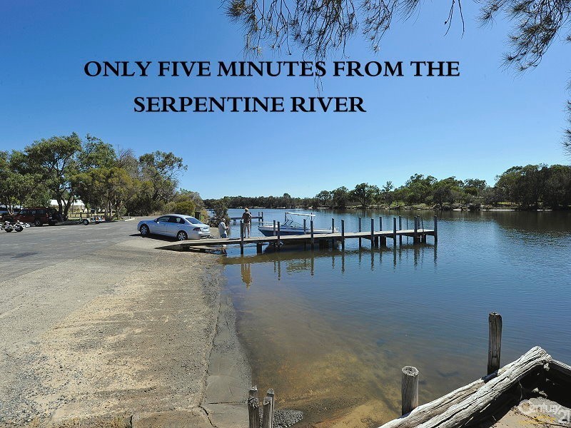 11 Grimsel Court, Coodanup WA 6210