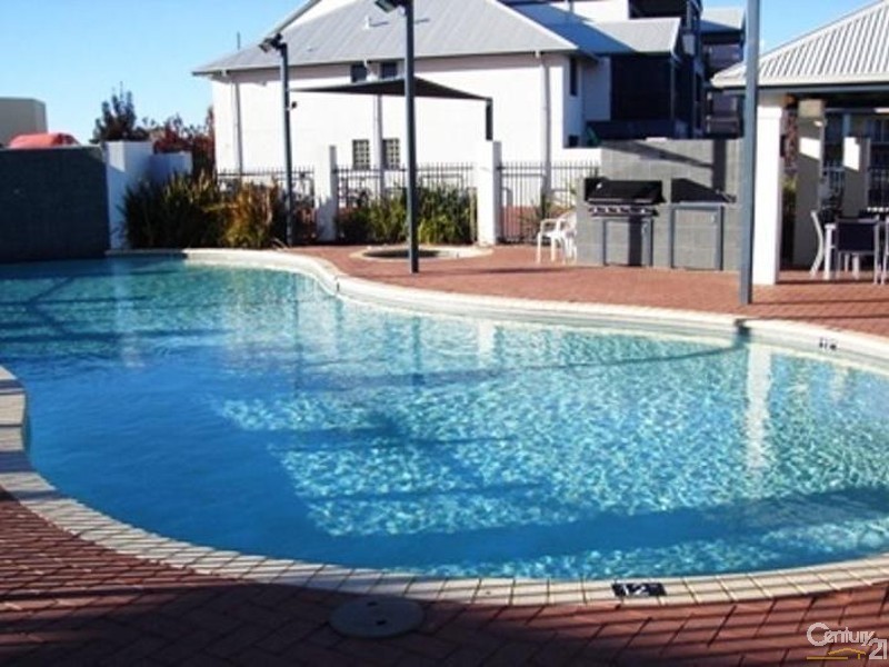 6/206 Mary Street, Halls Head WA 6210