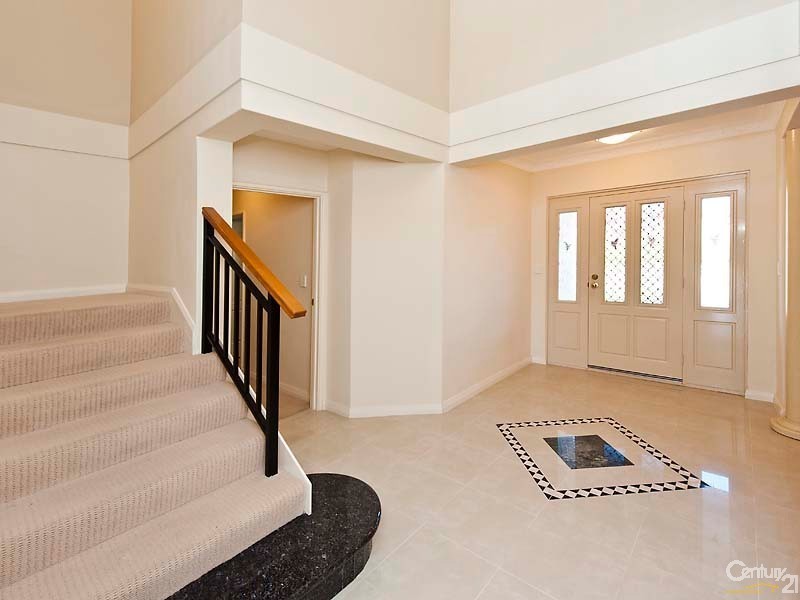 33 Santavea Mews, Halls Head WA 6210