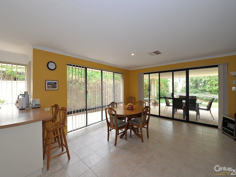 38 Ravendale Drive, Dudley Park WA 6210