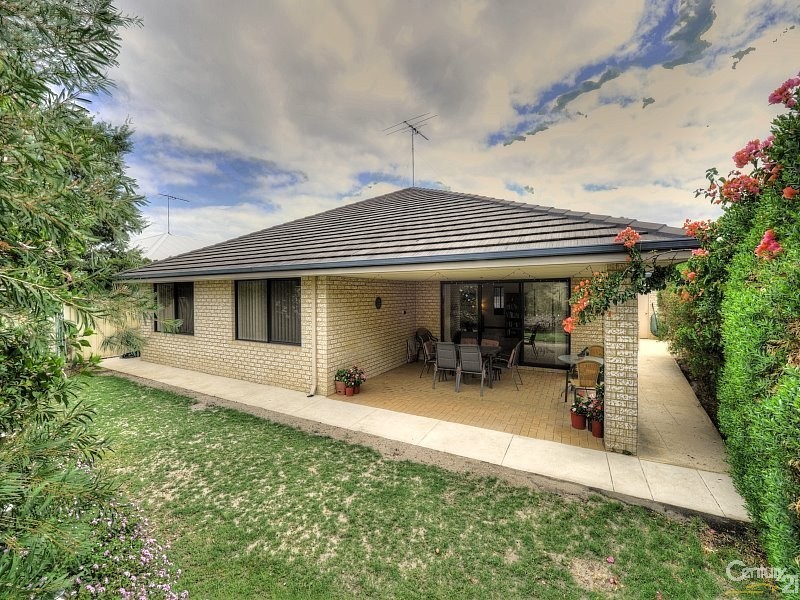 38 Ravendale Drive, Dudley Park WA 6210