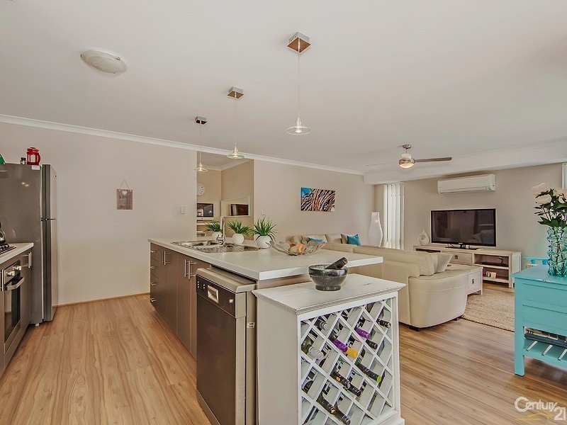 12 Highland Crescent, Meadow Springs WA 6210