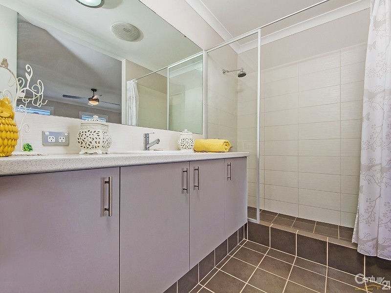 12 Highland Crescent, Meadow Springs WA 6210