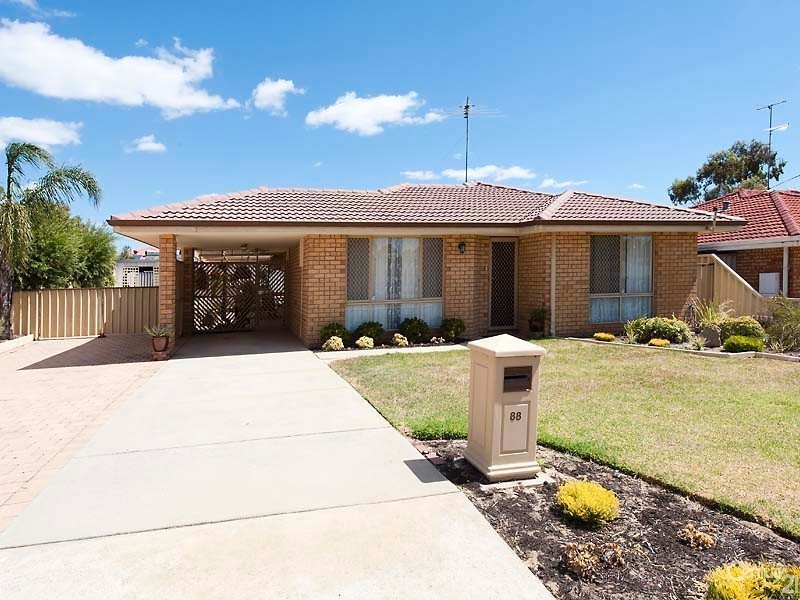88 Mississippi Drive, Greenfields WA 6210