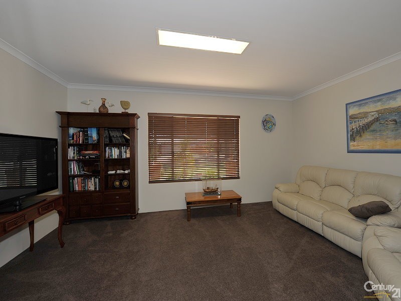 10 Blue Wren Gardens, Coodanup WA 6210