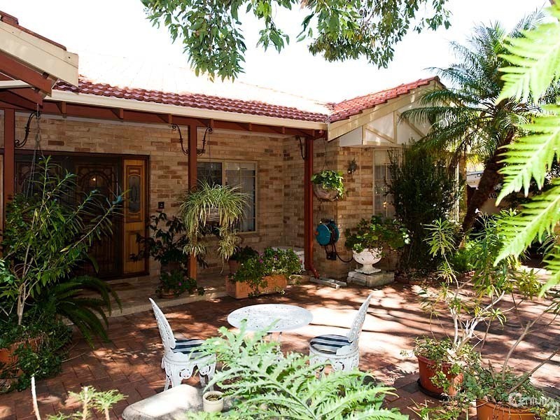 41 Rodoreda Crescent, Ravenswood WA 6208