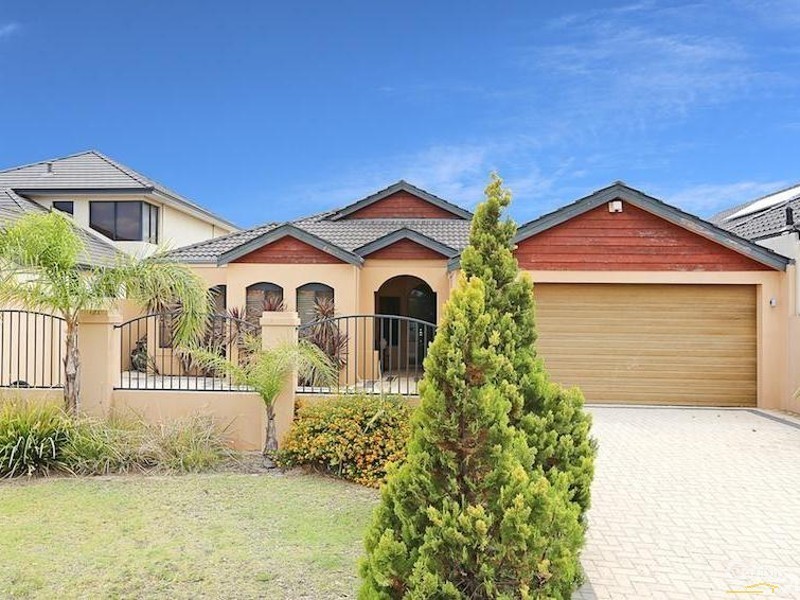 29 Starfire Close, Halls Head WA 6210