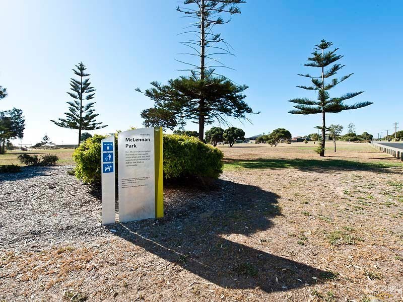 16 Lochinvar Street, Madora Bay WA 6210