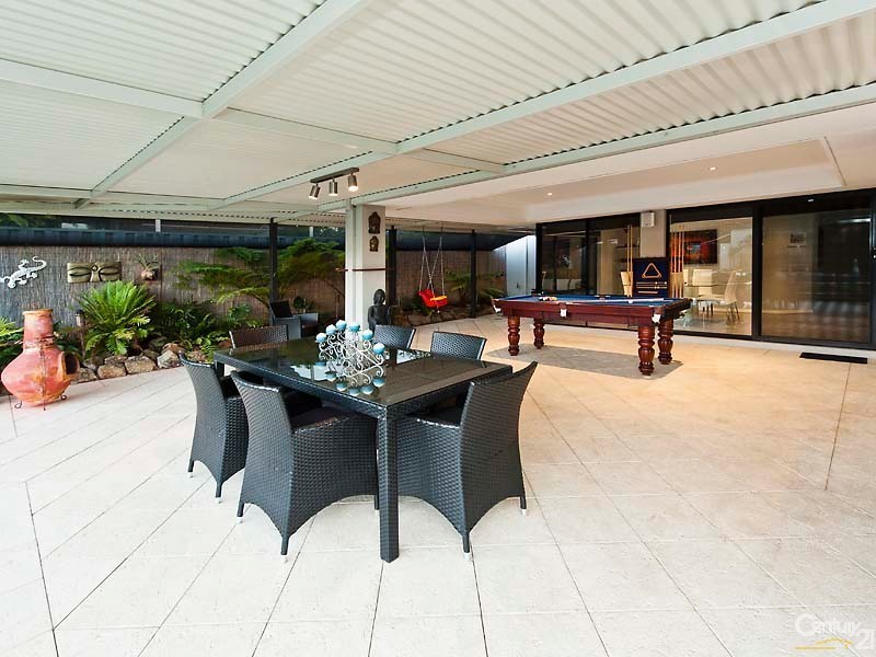 1 Riverina Avenue, Coodanup WA 6210