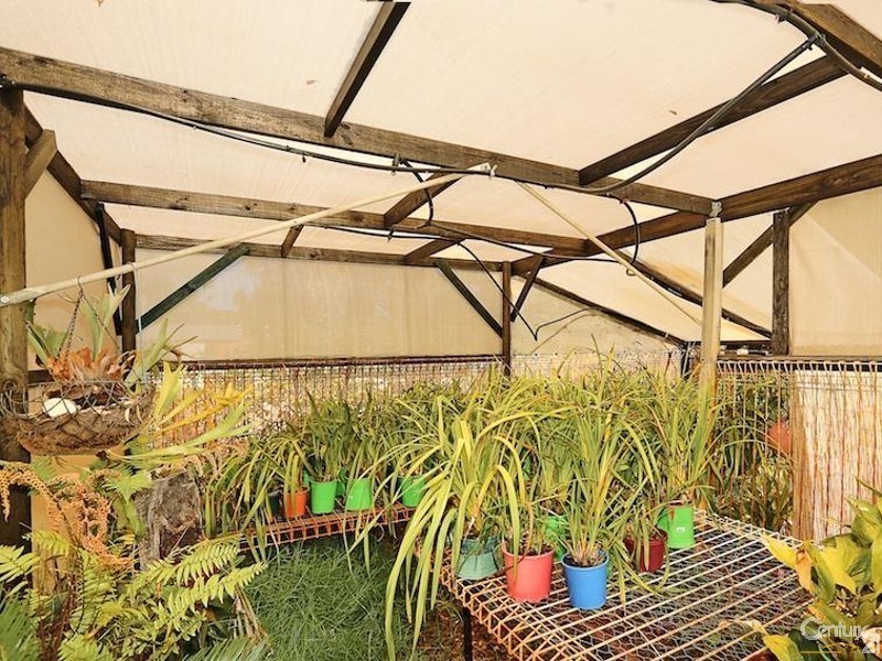 8 Jacaranda Drive, North Yunderup WA 6208