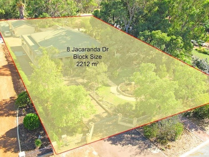 8 Jacaranda Drive, North Yunderup WA 6208