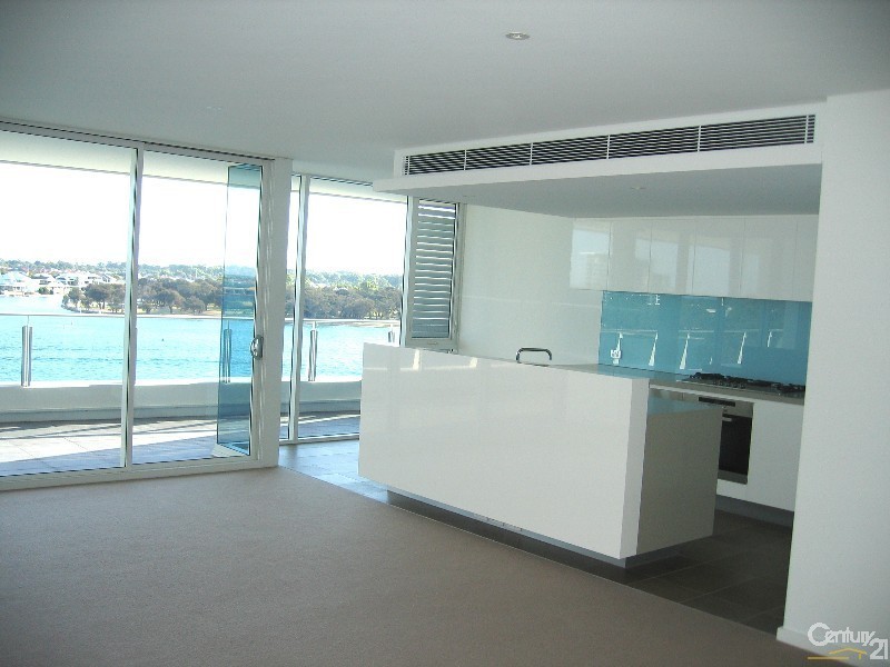 503/5 Marco Polo Drive, Mandurah WA 6210