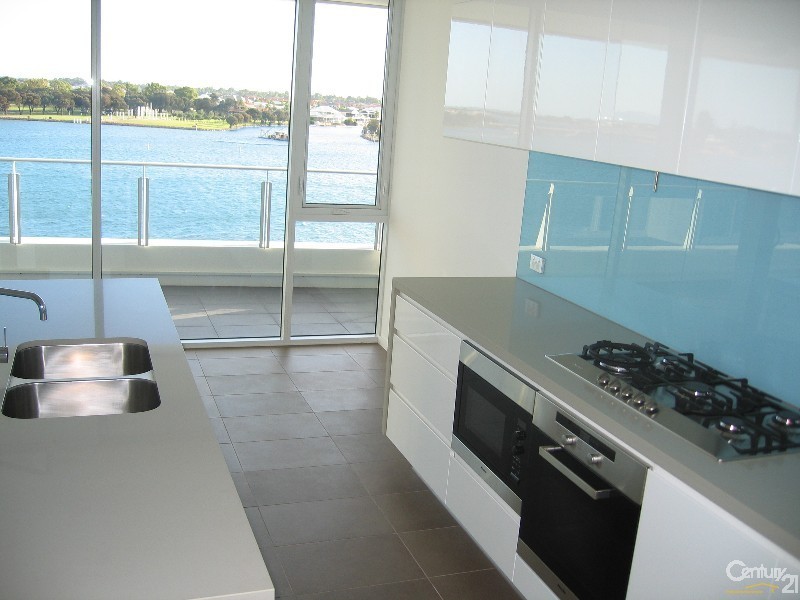 503/5 Marco Polo Drive, Mandurah WA 6210