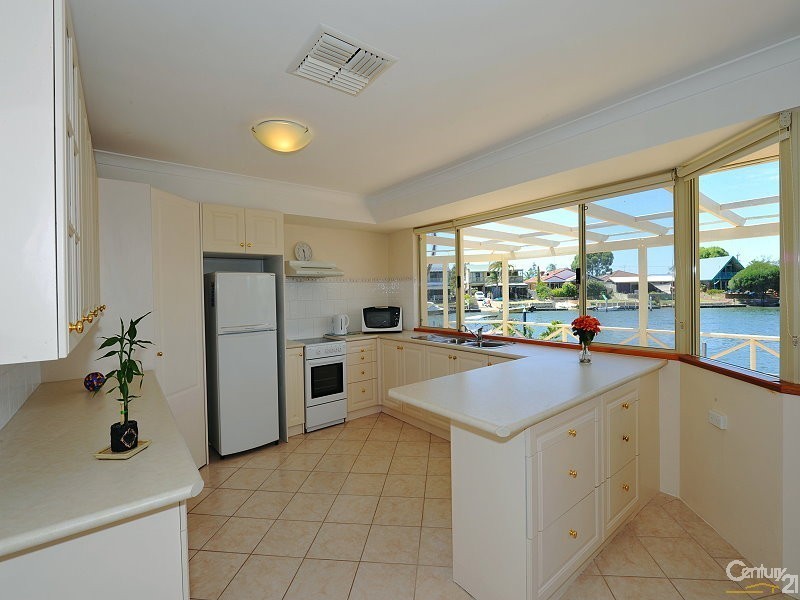 94 Moyup Way, South Yunderup WA 6208