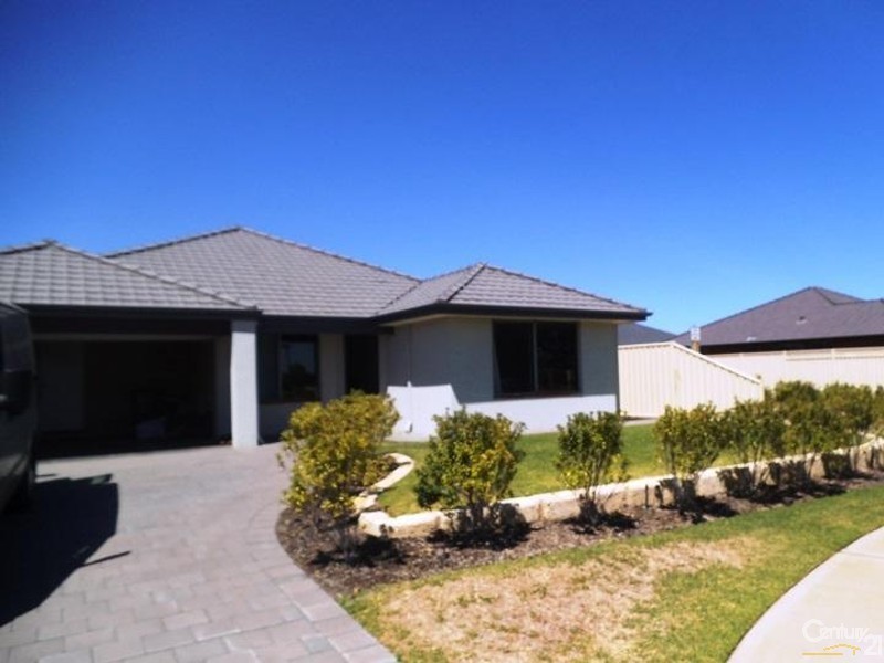 10 Cawana Parkway, Lakelands WA 6180