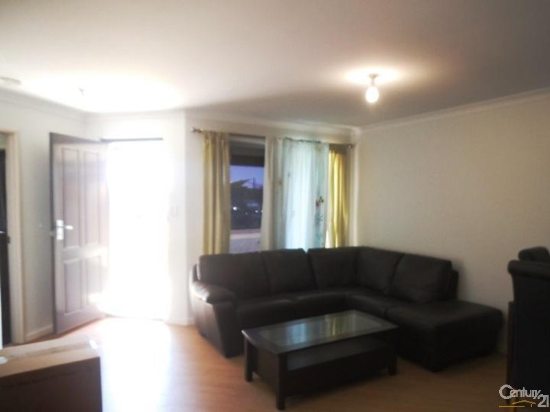 10 Cawana Parkway, Lakelands WA 6180