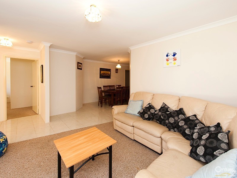 4 Darter Place, Halls Head WA 6210