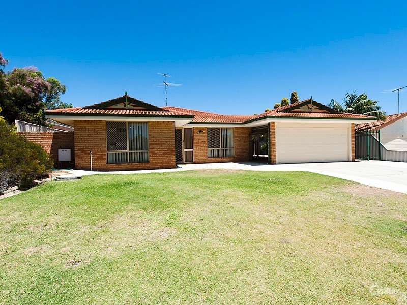 4 Darter Place, Halls Head WA 6210