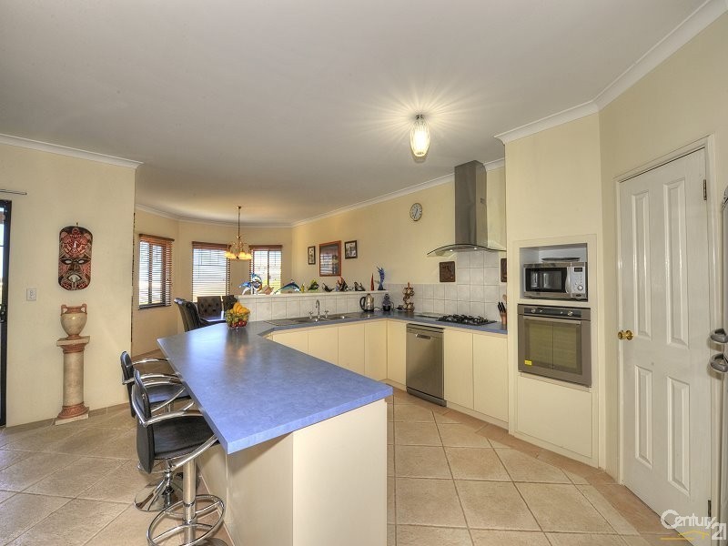 84b  Janis Street, Halls Head WA 6210