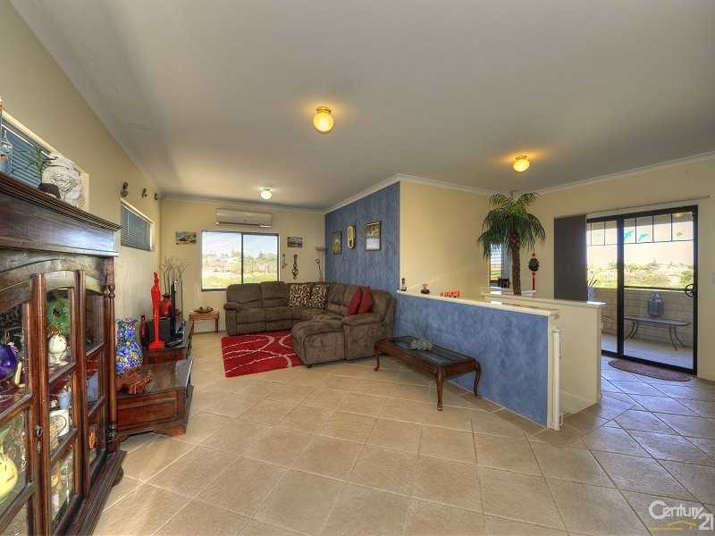 84b  Janis Street, Halls Head WA 6210