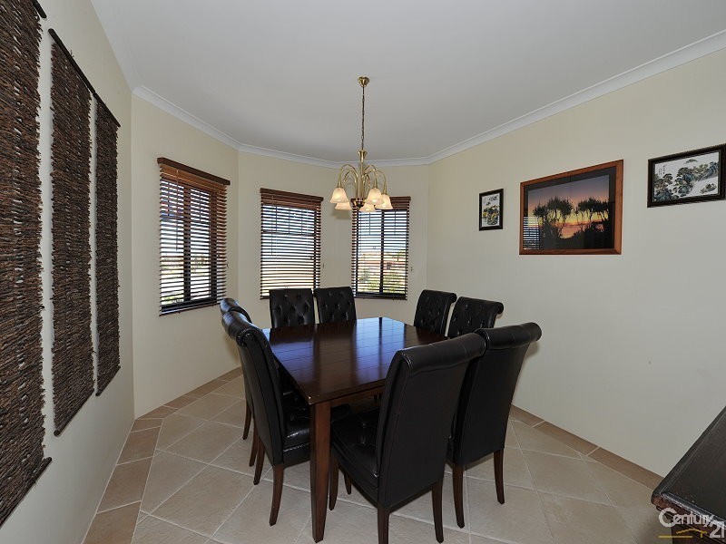 84b  Janis Street, Halls Head WA 6210