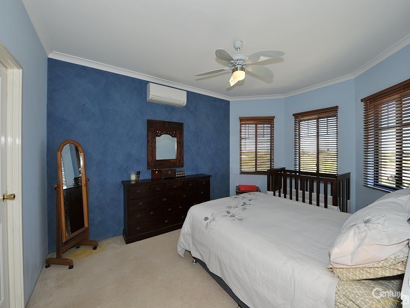 84b  Janis Street, Halls Head WA 6210