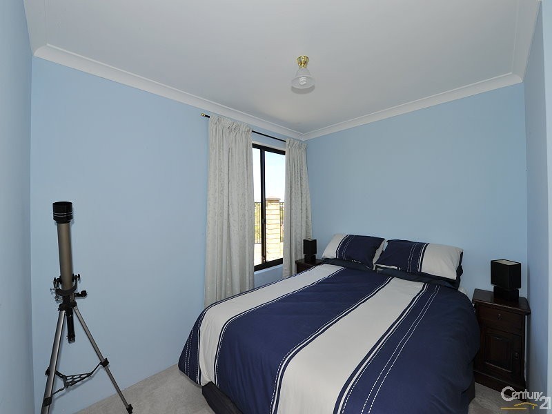 84b  Janis Street, Halls Head WA 6210