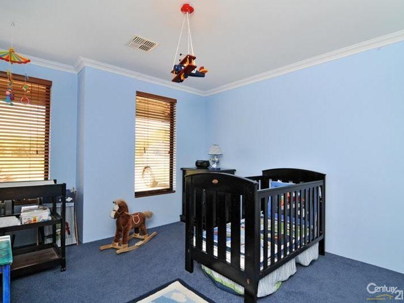 25 Macquarie Drive, Coodanup WA 6210