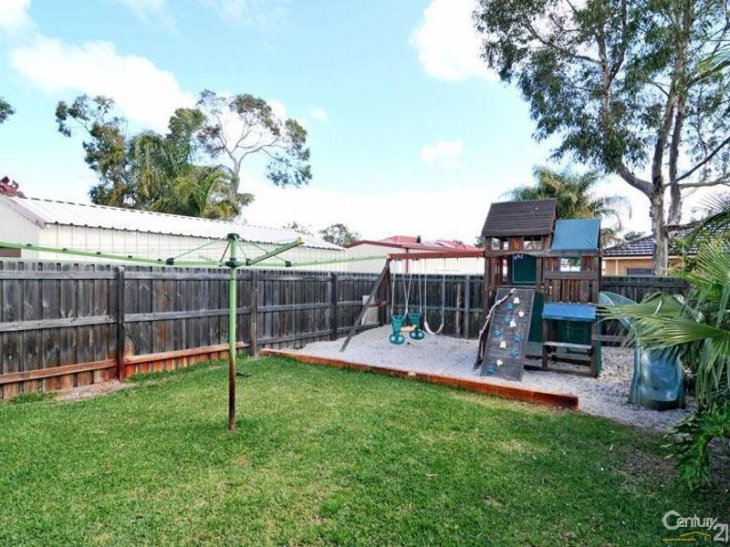 25 Macquarie Drive, Coodanup WA 6210