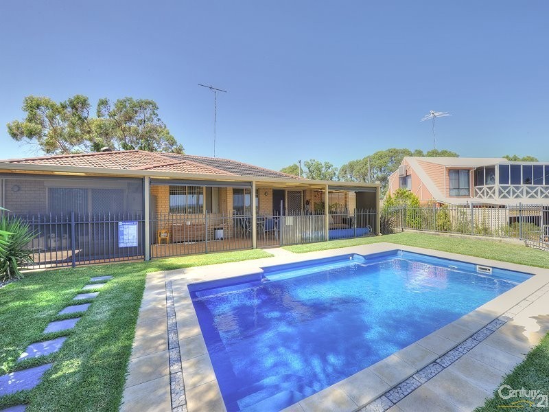 7 Hyacinth Place, Madora Bay WA 6210