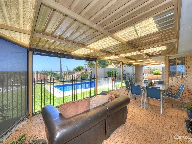 7 Hyacinth Place, Madora Bay WA 6210