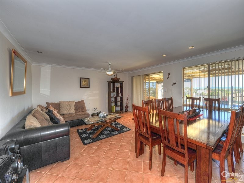 7 Hyacinth Place, Madora Bay WA 6210