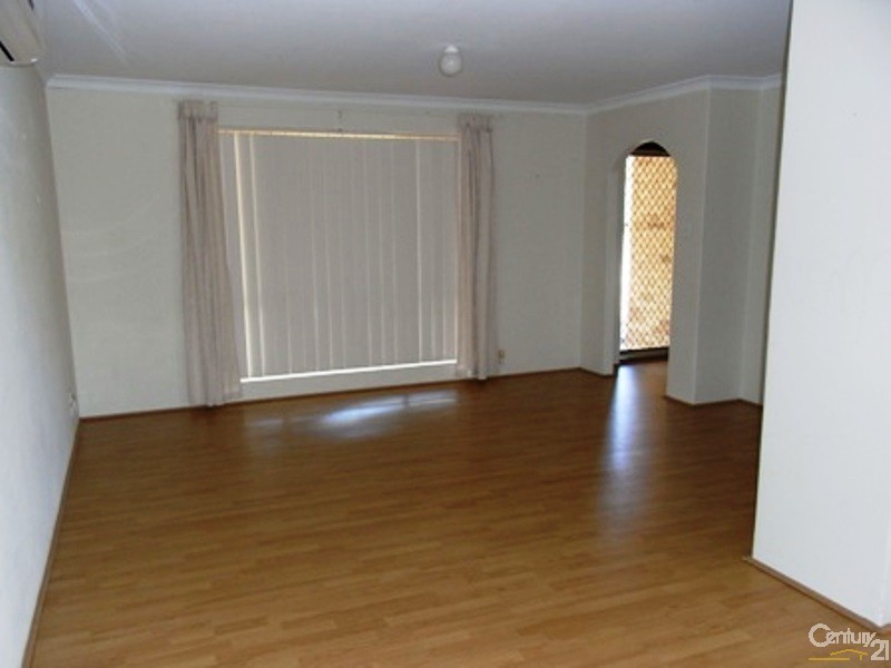 1/17 Balmoral Parade, Halls Head WA 6210