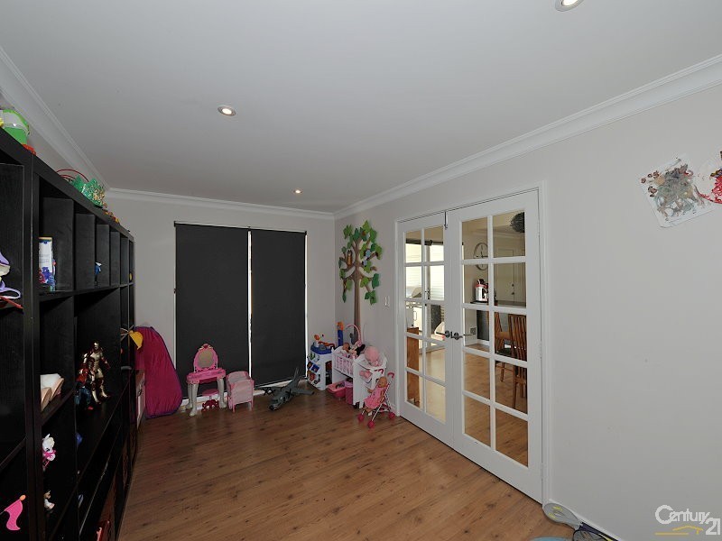 1 Savona Brace, Secret Harbour WA 6173