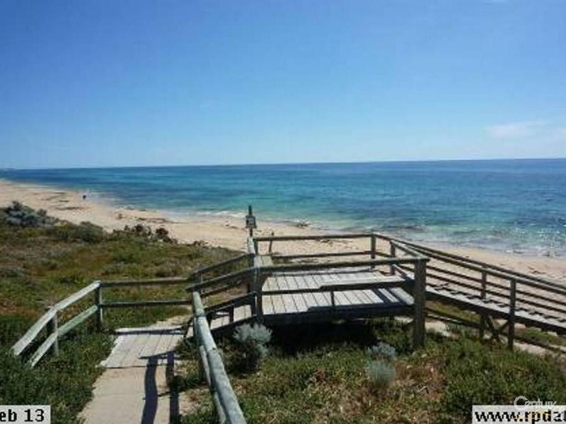 10a Rose Street, Halls Head WA 6210