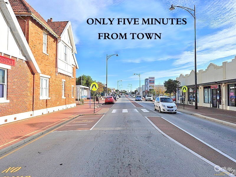 2/5 Uldina Place, Pinjarra WA 6208