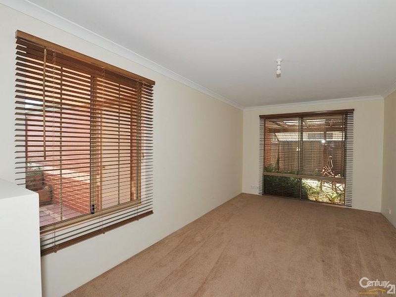 38 Albina Chase, Lakelands WA 6180