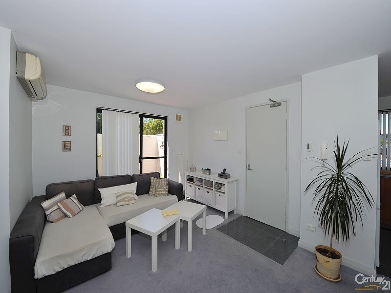 24/206 Mary Street, Halls Head WA 6210