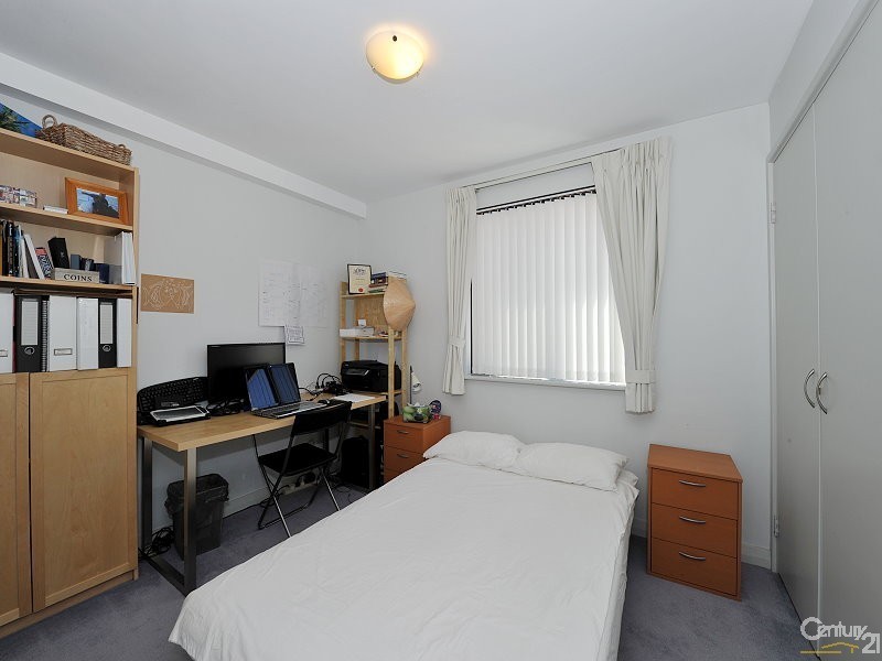 24/206 Mary Street, Halls Head WA 6210