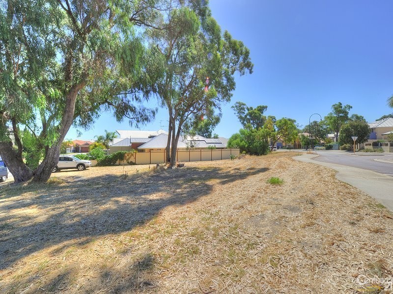 2 Tasman Loop, Dudley Park WA 6210